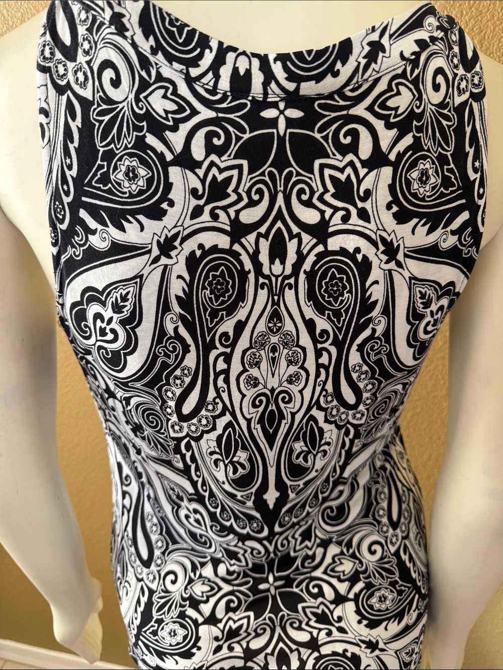 Black & White Paisley Halter top with Beaded Neckline - Picture 2 of 2